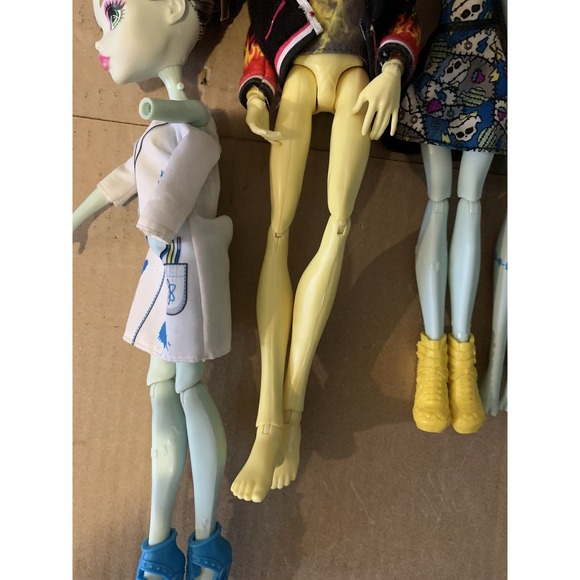 10‎ Monster High Dolls Collection: Draculaura, Frankie Stein, Clawdeen, Heath
